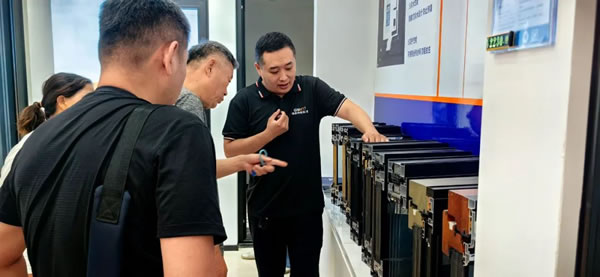 新店开业|华建· 格温特门窗邯郸旗舰店盛大开业